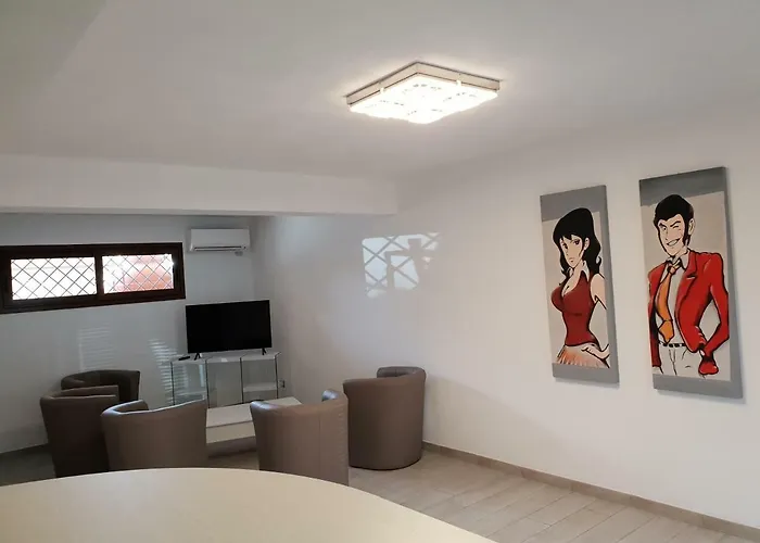 Alojamento de Acomodação e Pequeno-almoço Margot 3*