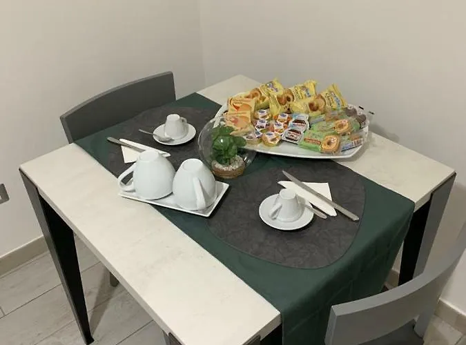 Alojamento de Acomodação e Pequeno-almoço Margot Lamezia Terme